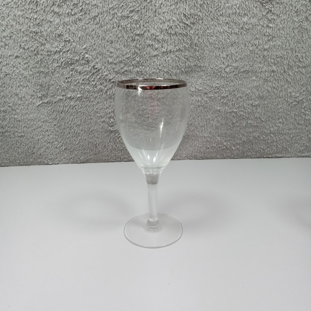 Elegant Clear Glass‎ Wine Goblet with Silver Metallic Rim 6.75 Inch Stemware
